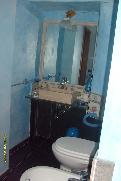 B&B Carolina Plebiscito R. Nápoly Szoba fotó
