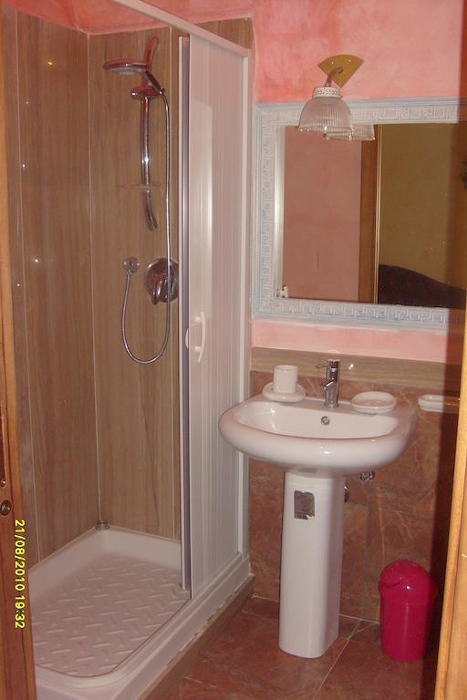 B&B Carolina Plebiscito R. Nápoly Szoba fotó